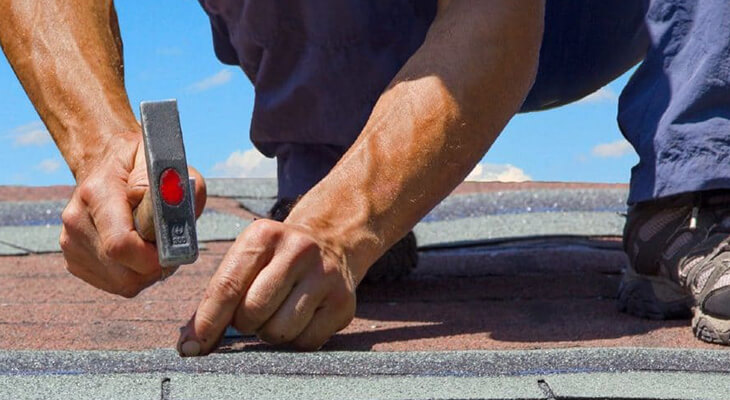 5 Points To Include In Your Roof Maintenance Checklist