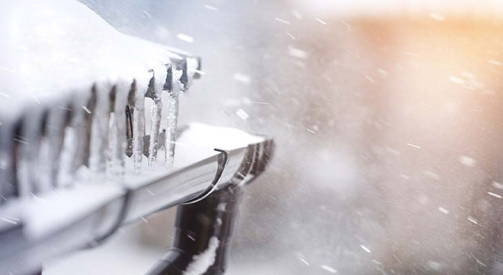 What Are The Effects Of Snow And Ice On Your Roof?