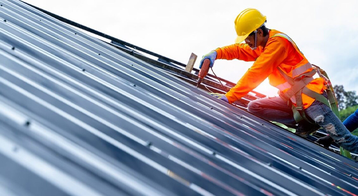 Top Things To Expect From Your Industrial Roofing Contractor